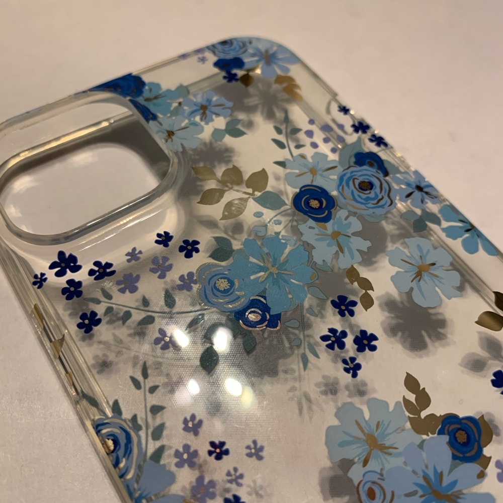 iPhone 14 Plus Flower Case - Picture 4 of 8